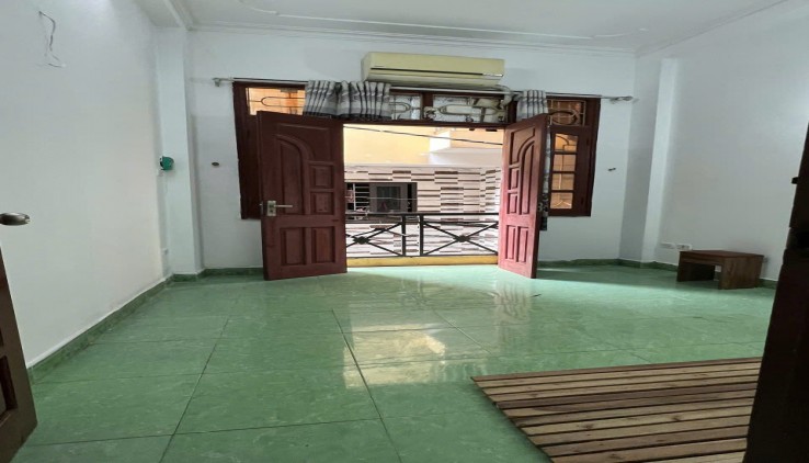 CHO THUÊ NHÀ Ở NHÓM, HỘ GĐ NGÕ 250 KIM GIANG, 4 TẦNG, 40M2, 5 NGỦ, 3 WC - 11 TRIỆU